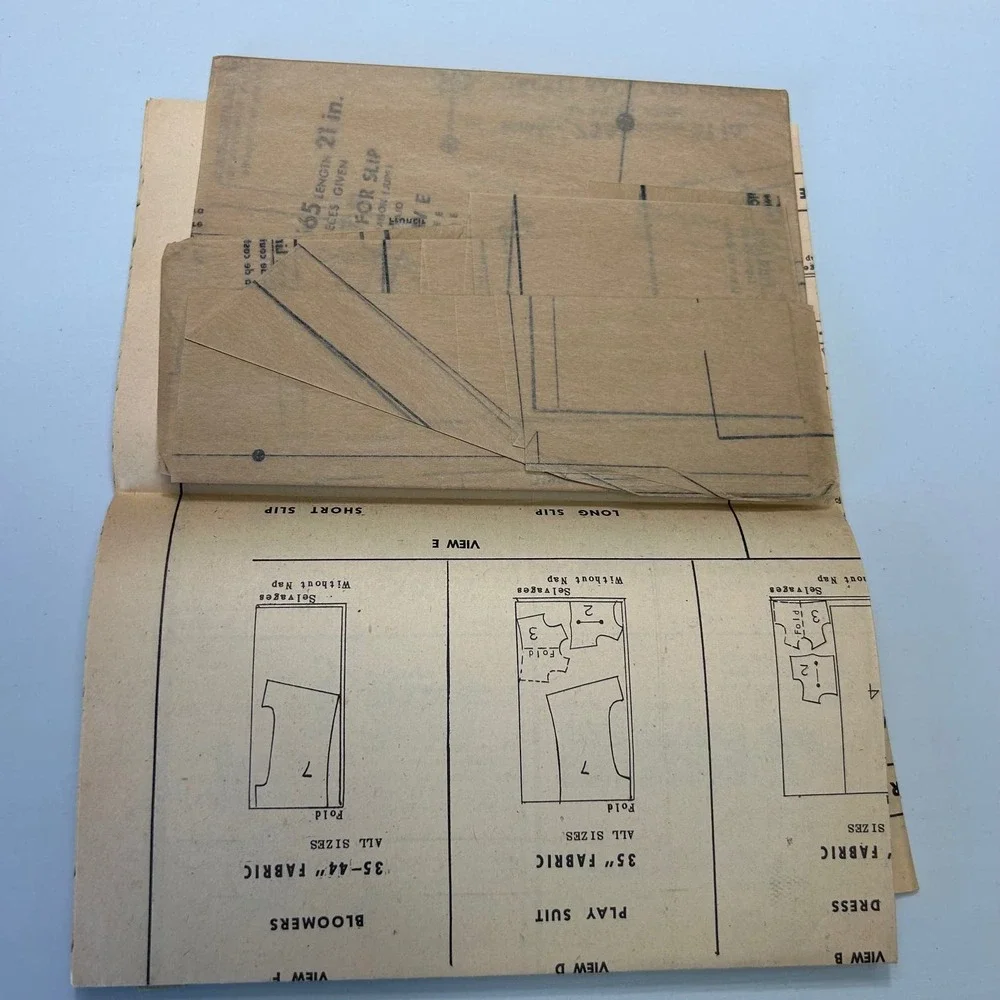 Butterick Vintage Mail‎ Order Pattern #7565 Doll Wardrobe 21